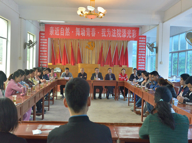 座谈会现场_副本.jpg 座谈会现场_副本.jpg